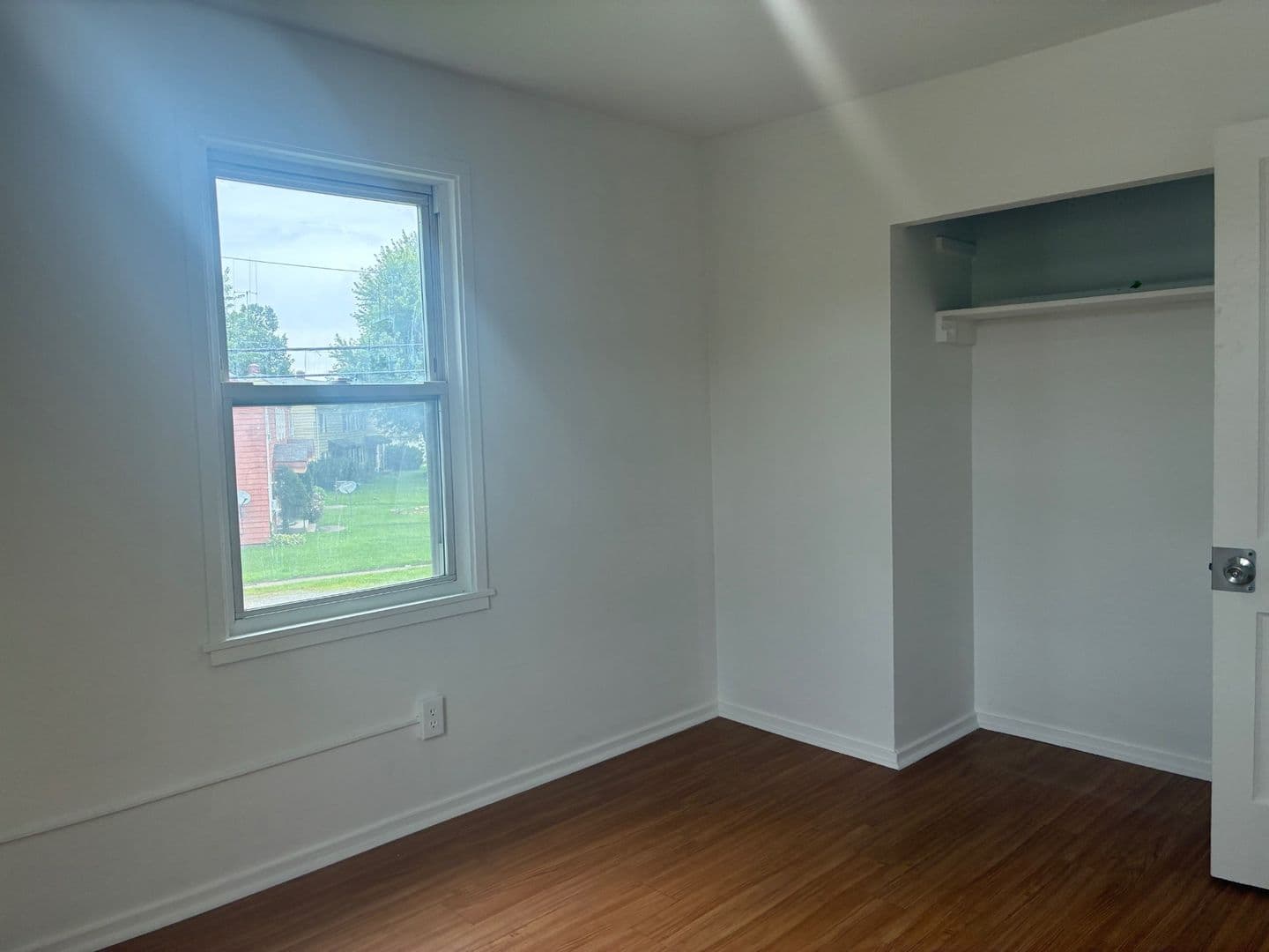 Lorain Apartment: 949-955 South Central Dr