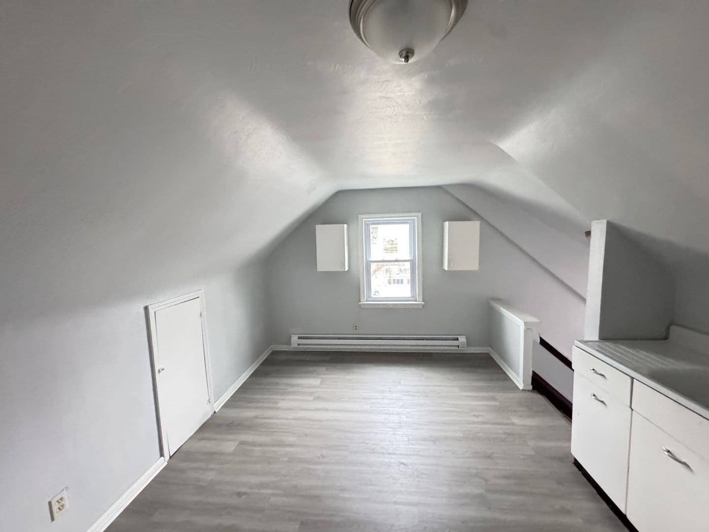 Cleveland Apartment: 12804 Imperial Ave