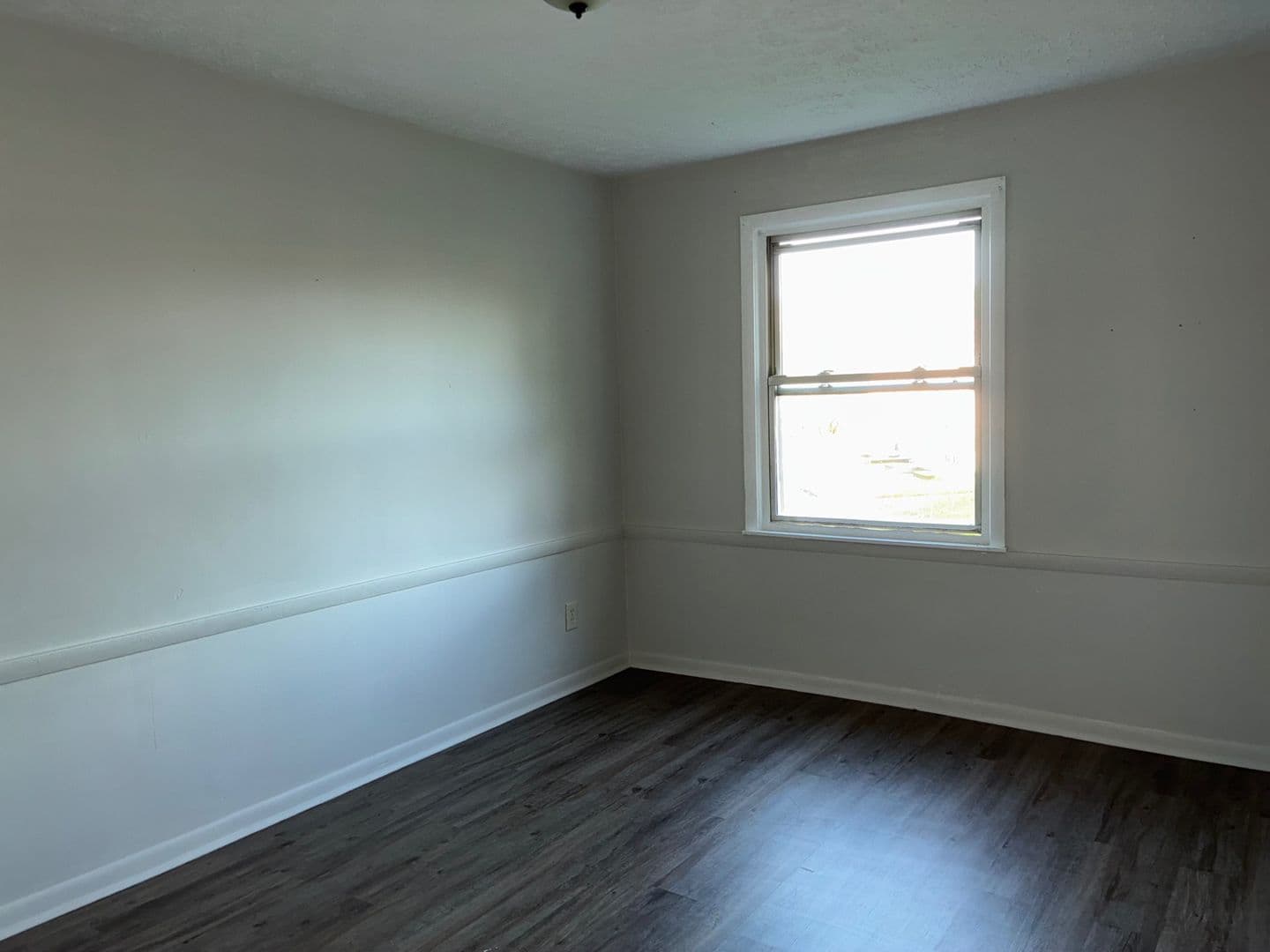 Lorain Apartment: 949-955 South Central Dr