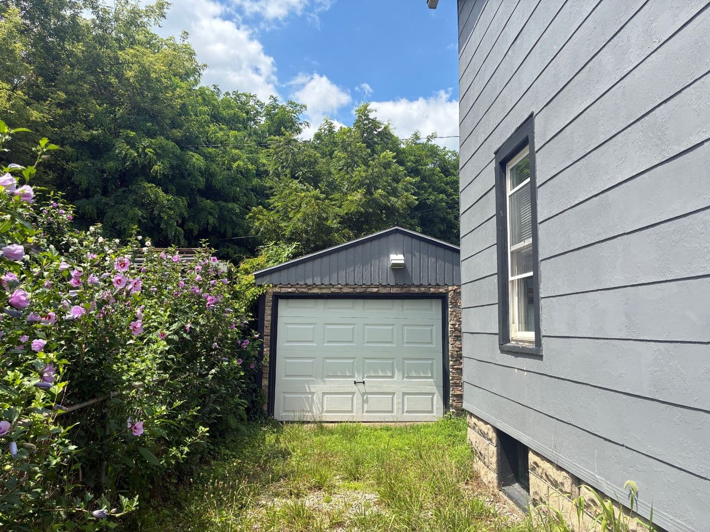 ELYRIA House: 118 FLORAL CT
