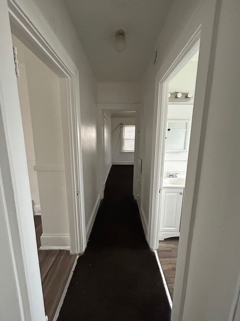 Cleveland Apartment: 4067 E 143rd St