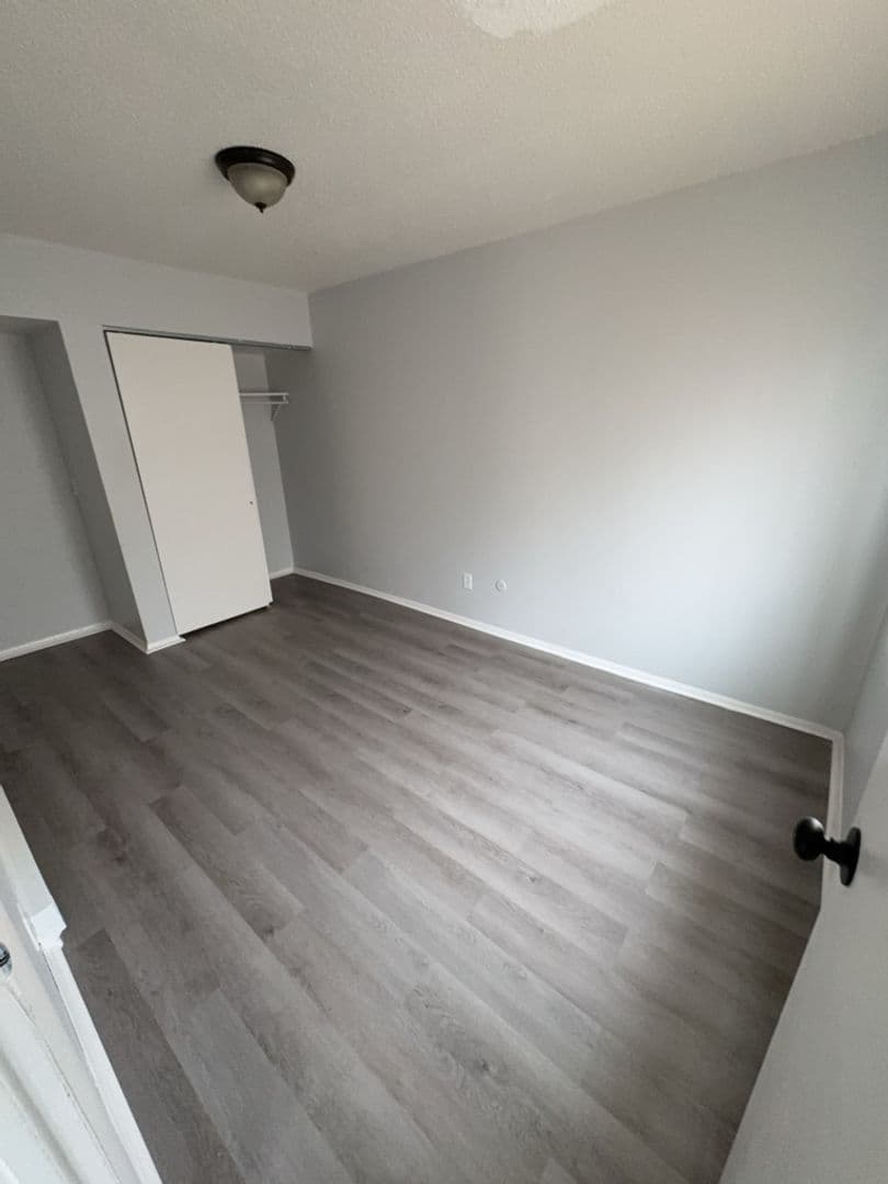 Toledo Apartment: 1540 Brooke Park Dr