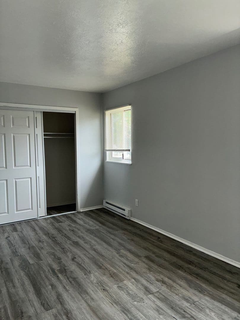 Lorain Apartment: 1545 Fillmore Ave