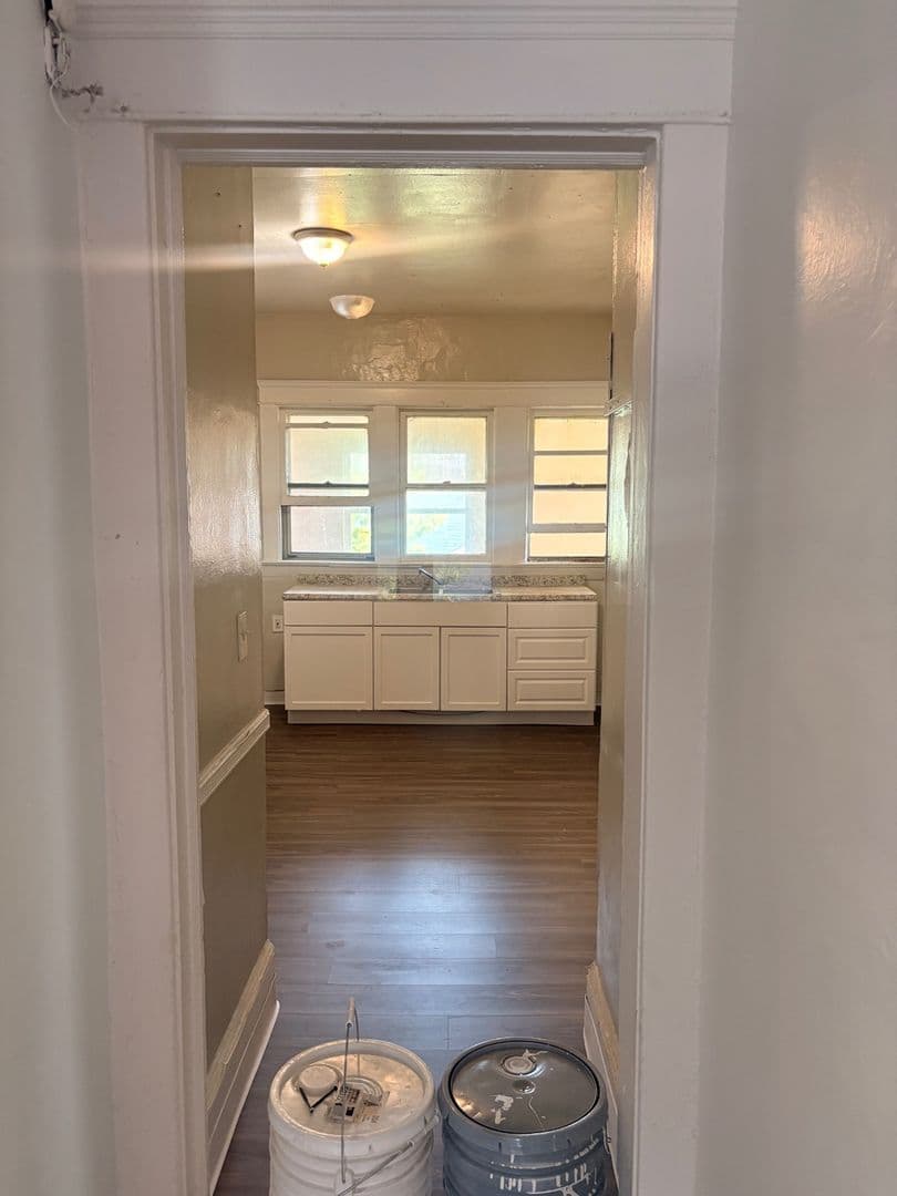Cleveland Apartment: 10306 Adams Ave