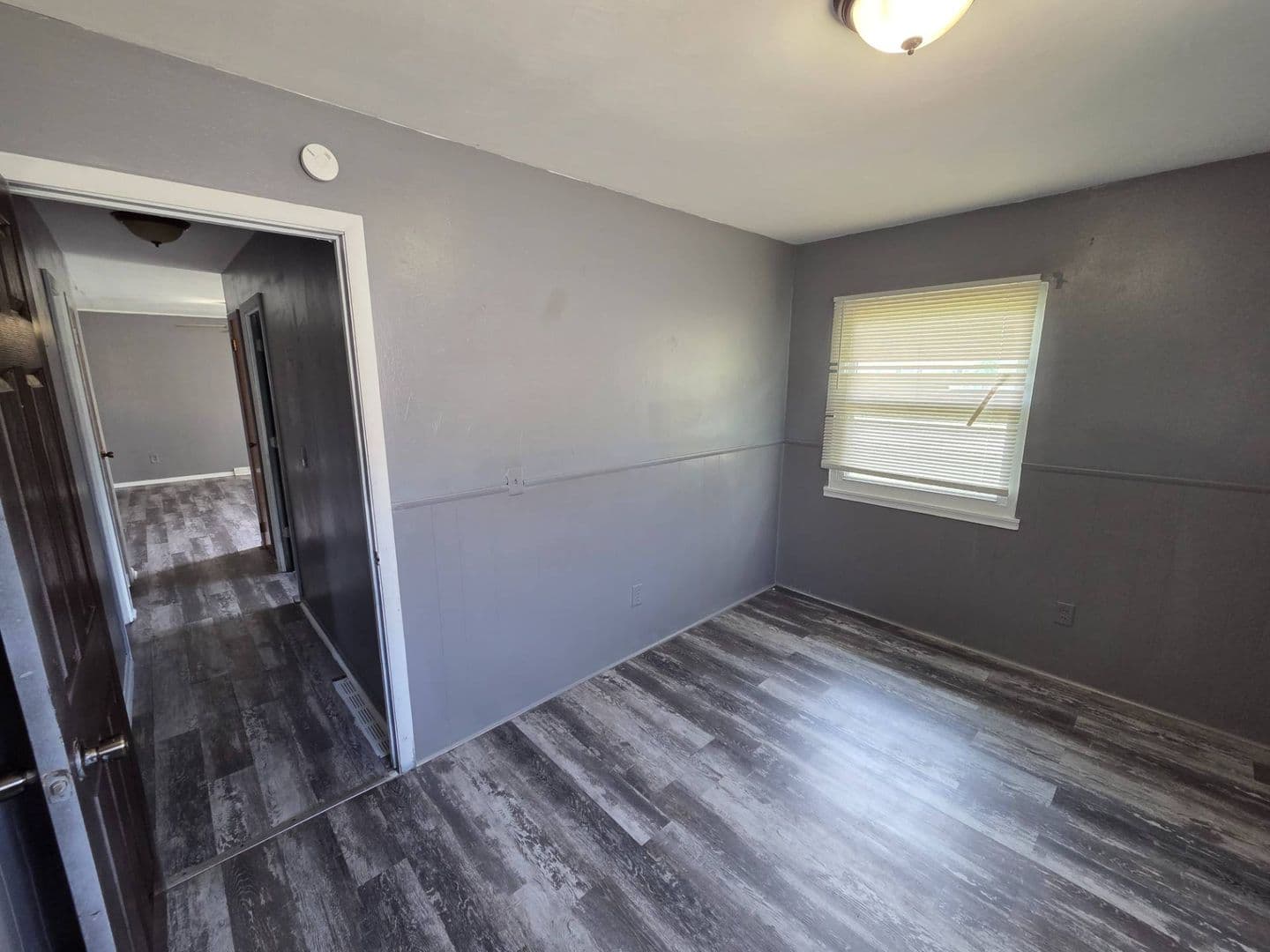 LORAIN House: 2401 EASTLAWN ST