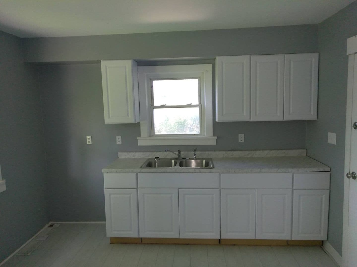 Cleveland Apartment: 11205 NOTRE DAME AVE
