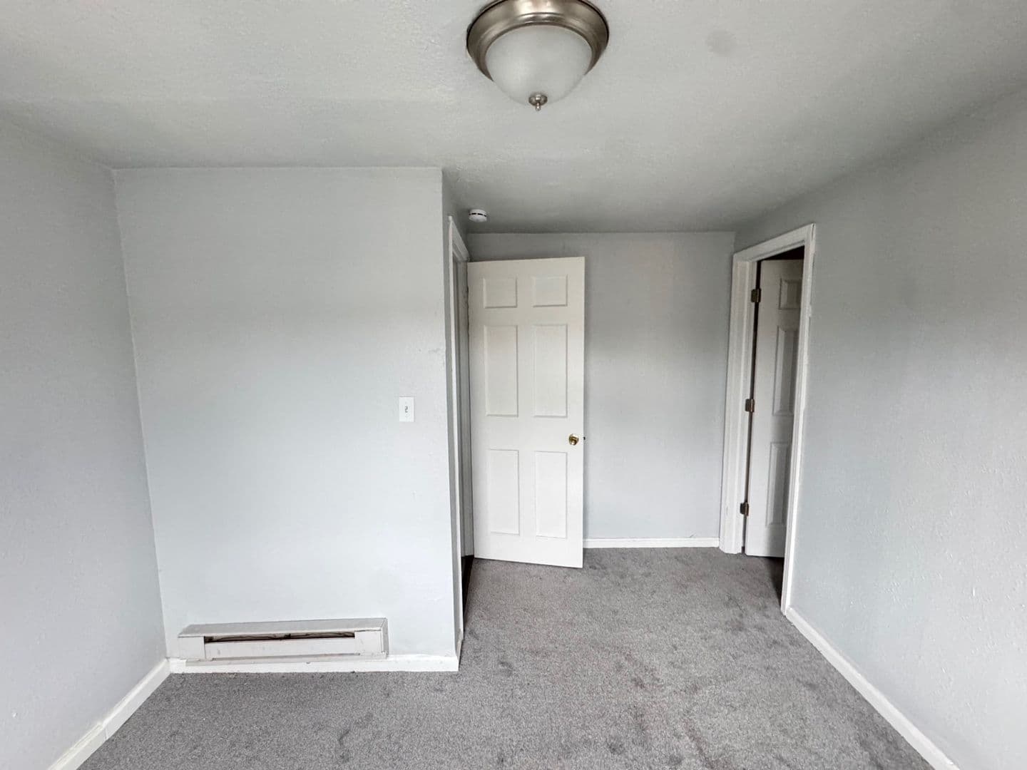 Cleveland Apartment: 12804 Imperial Ave