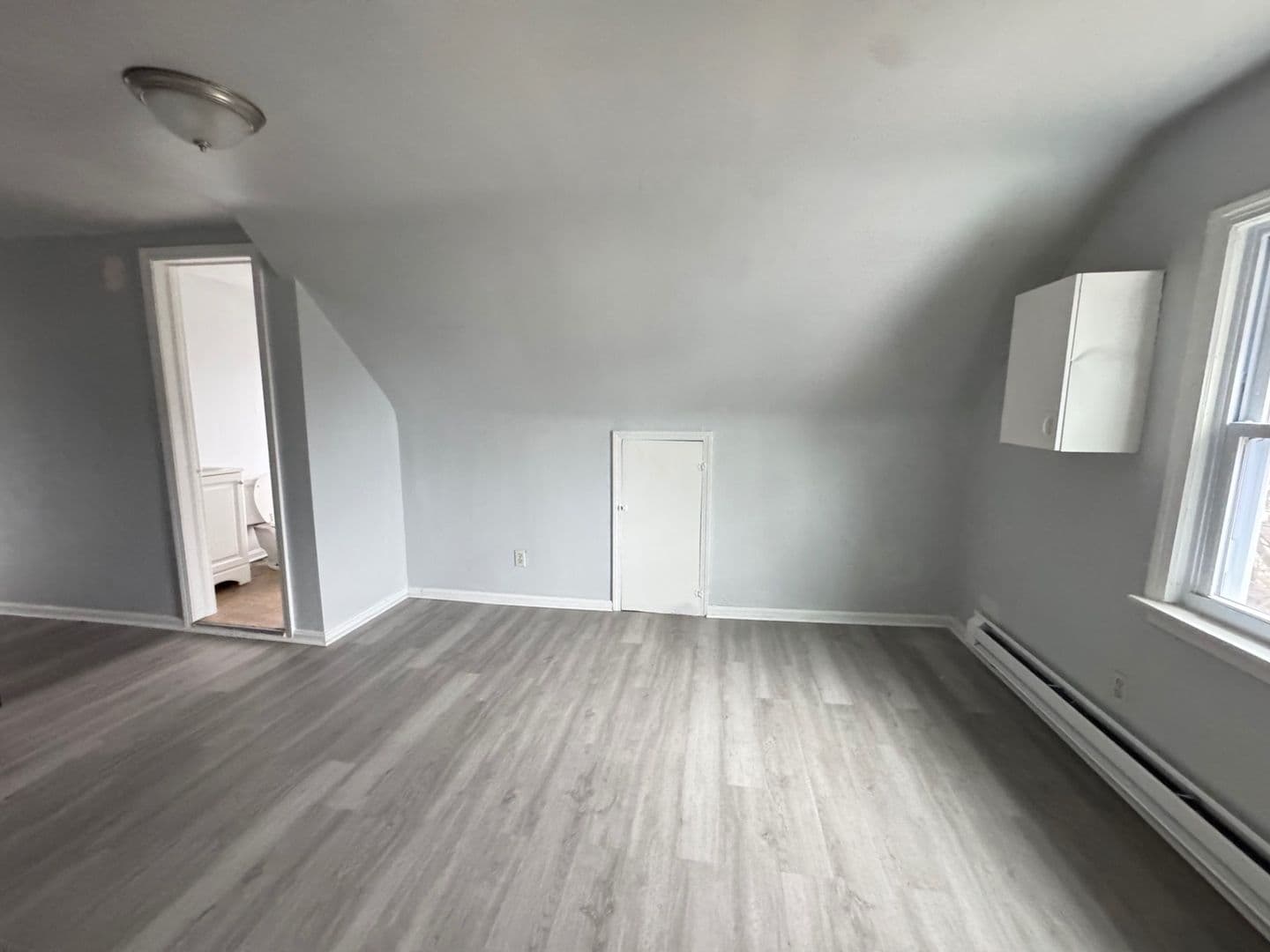 Cleveland Apartment: 12804 Imperial Ave