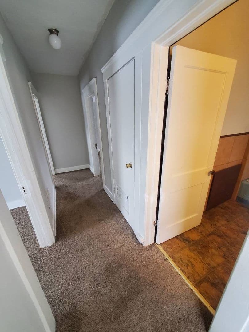 East Cleveland House: 14205 Savannah Ave