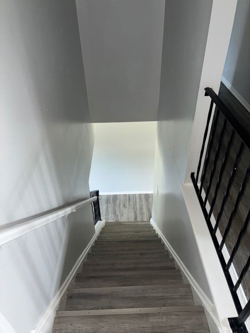 Lorain Apartment: 1545 Fillmore Ave