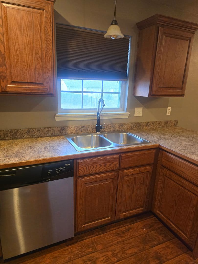 Waynesville House: 102 Mary Catherine St