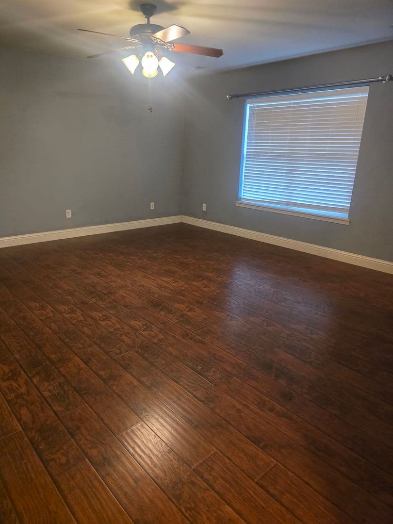 Waynesville House: 102 Mary Catherine St