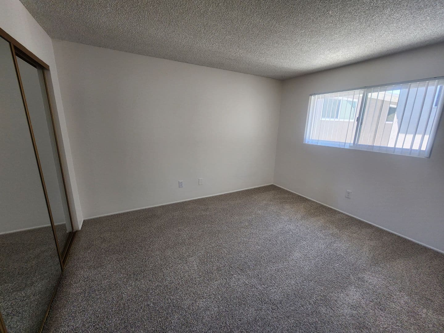 Redondo Beach Apartment: 1219 Amethyst St  #A-D
