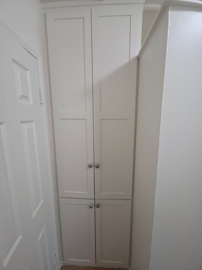 Hawthorne Apartment: 11518 Inglewood Ave