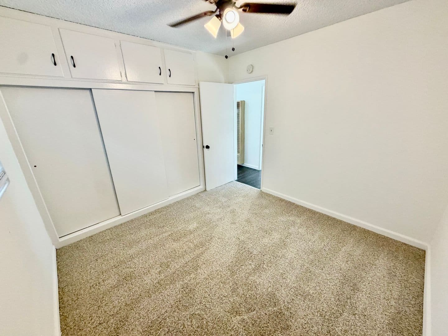 Redondo Beach Apartment: 2520-2522 Mathews Ave.