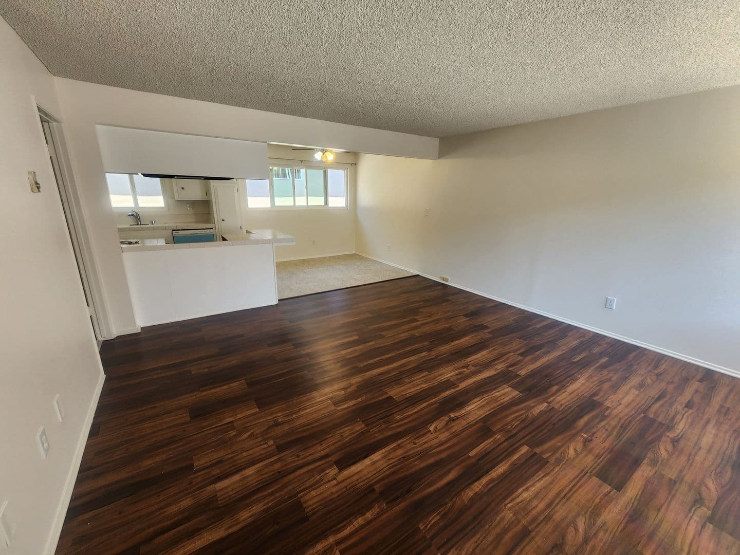 Redondo Beach Apartment: 1219 Amethyst St  #A-D