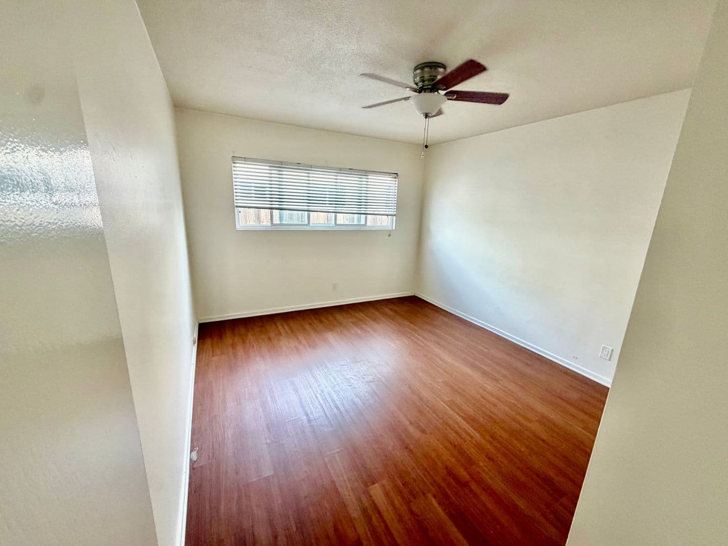 Hermosa Beach Apartment: 304-306 Culper Ct.