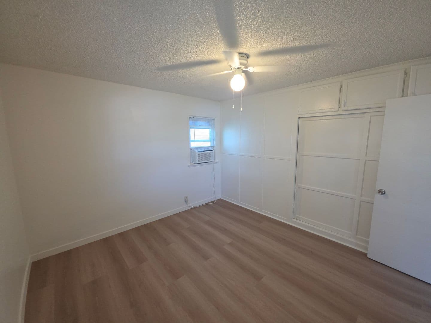 Redondo  Beach Apartment: 2016 Speyer Lane