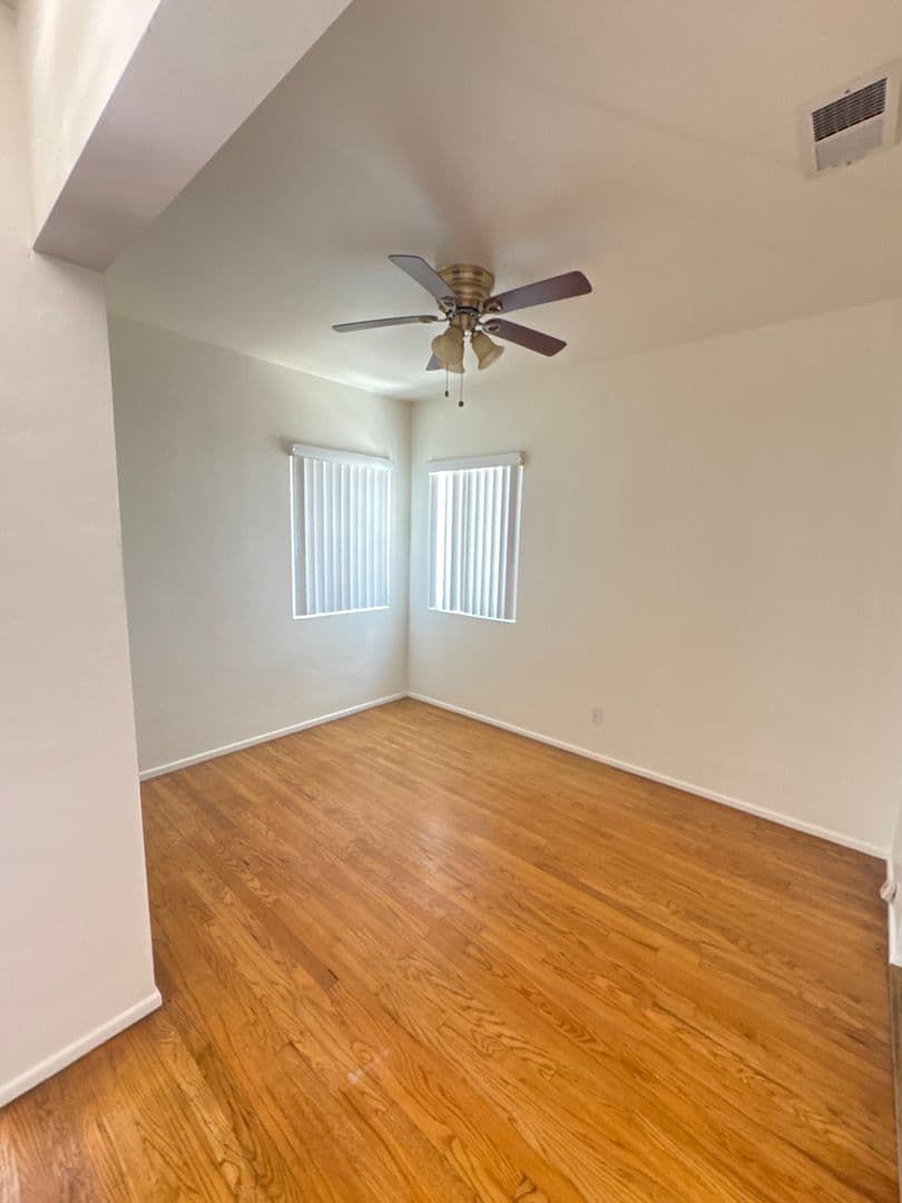 San Pedro Apartment: 570-574 W. 18th Street