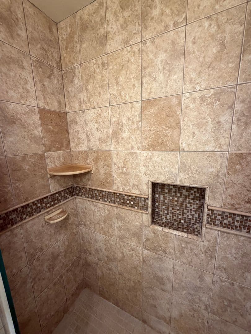 Gardena Apartment: 2125 W 157th St