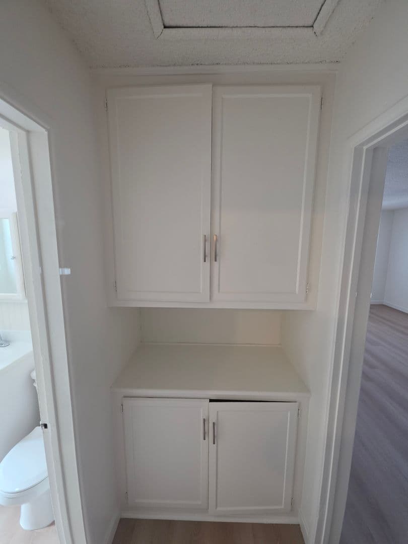 Redondo  Beach Apartment: 2016 Speyer Lane