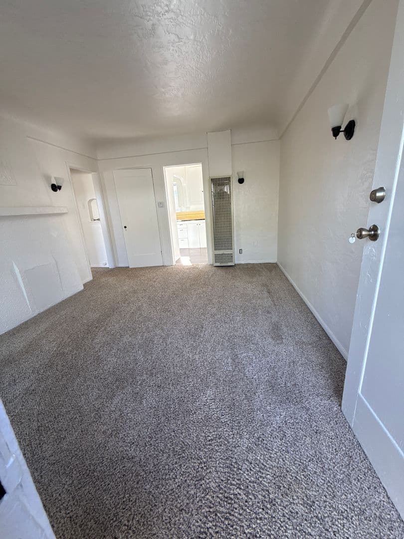 San Pedro Apartment: 785-789 1/2 W. 15th Street