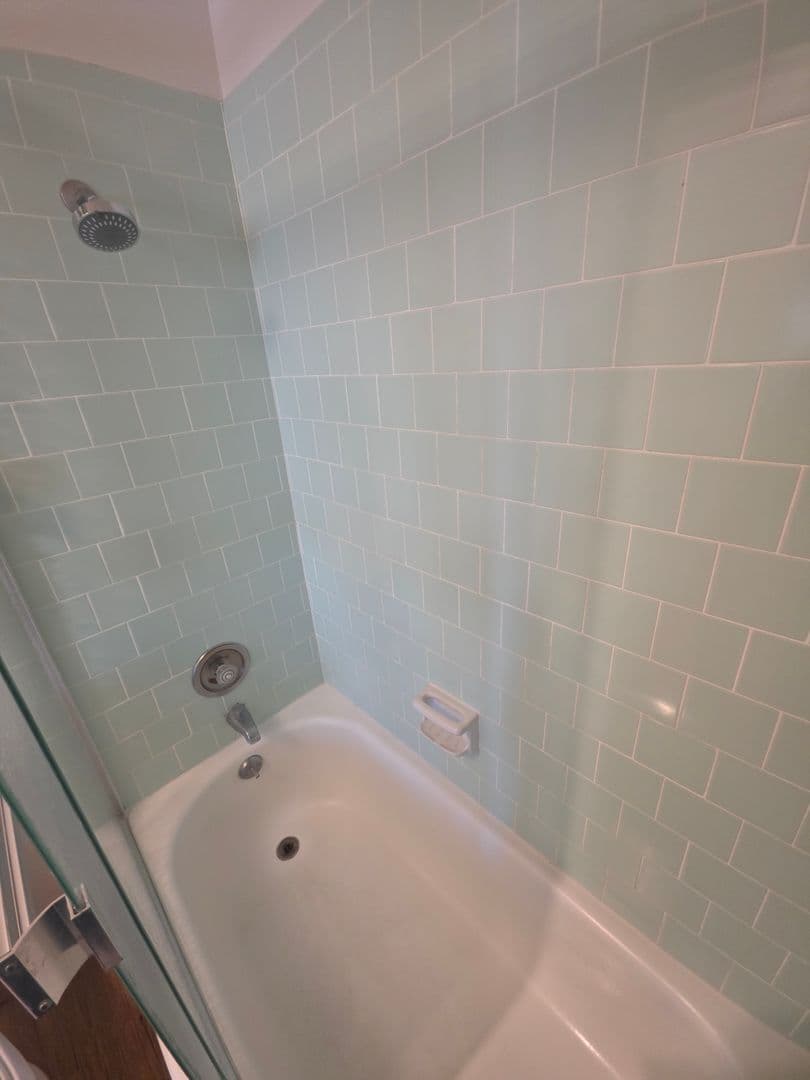 Hawthorne Apartment: 13501 Inglewood Ave
