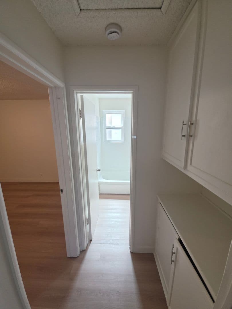 Redondo  Beach Apartment: 2016 Speyer Lane