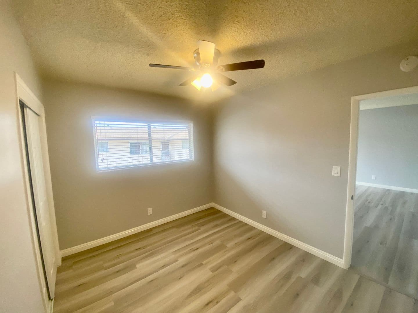 Redondo Beach Apartment: 2520-2522 Mathews Ave.