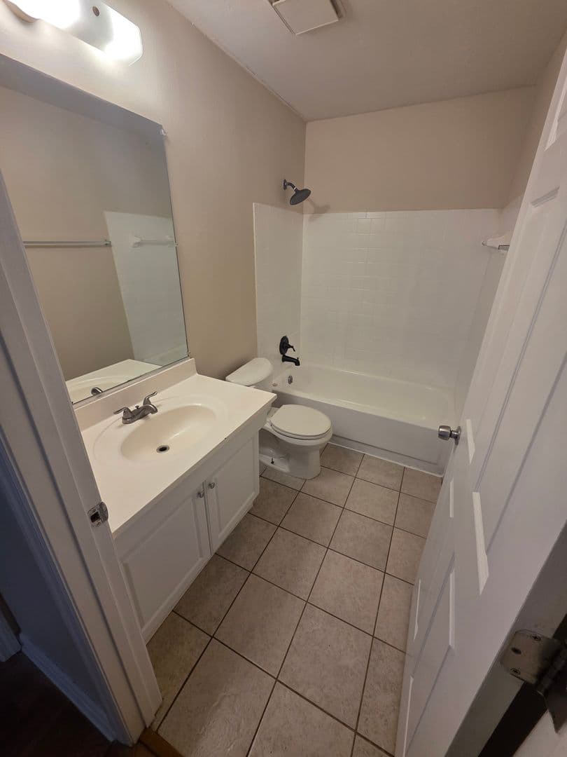 Ocala Apartment: SE 50th Ct 2900 - 2900 SE 50th Ct.