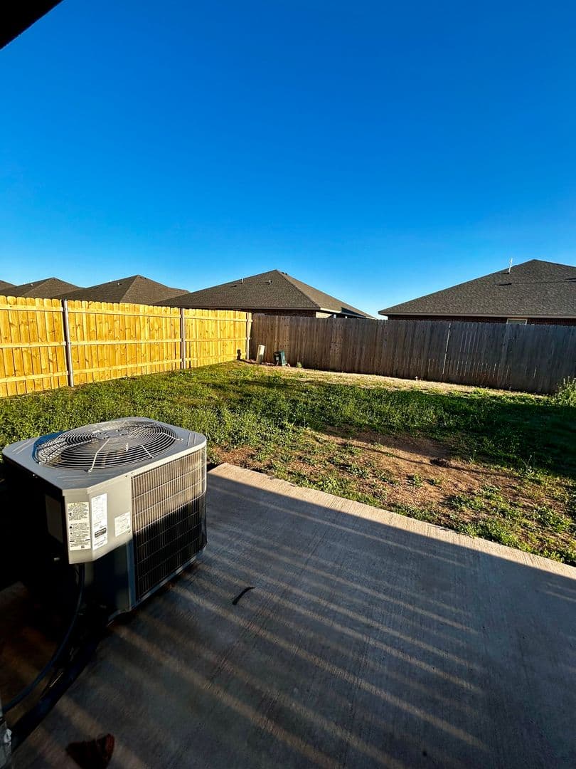El Reno House: 1833 Cypress Lane