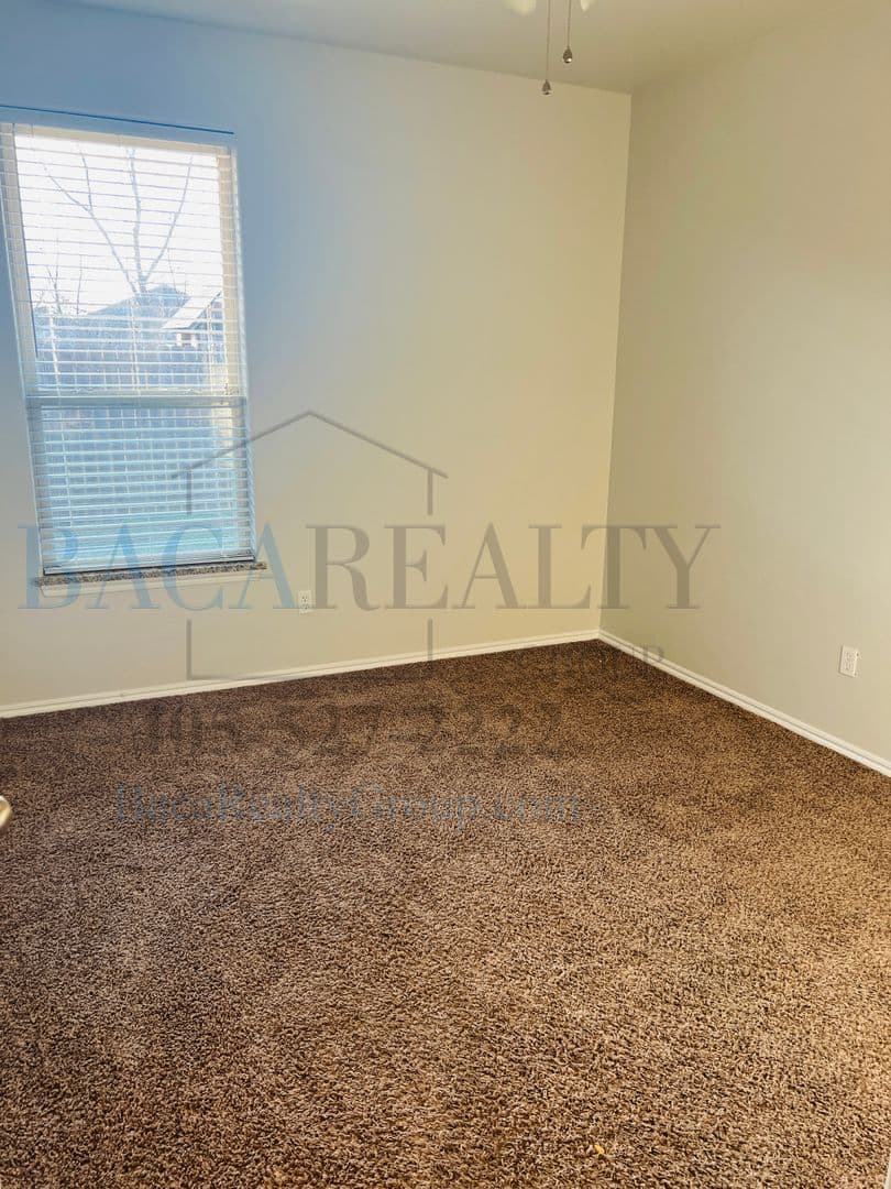 Newcastle House: 699 NE 20th Terrace