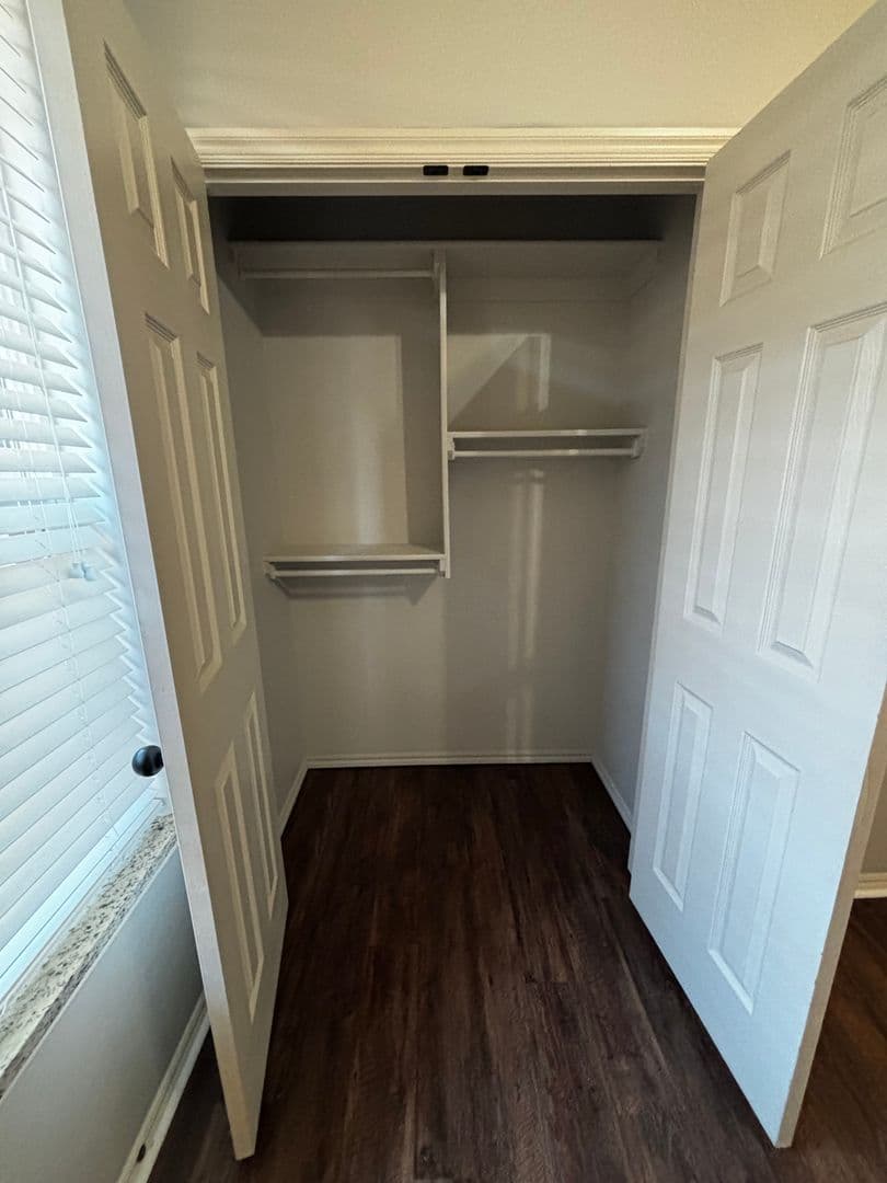 Yukon House: 1304 B Garden Gate Dr