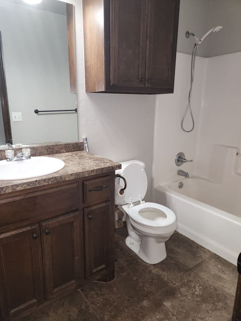 Newcastle House: 709 NE 21st Terrace