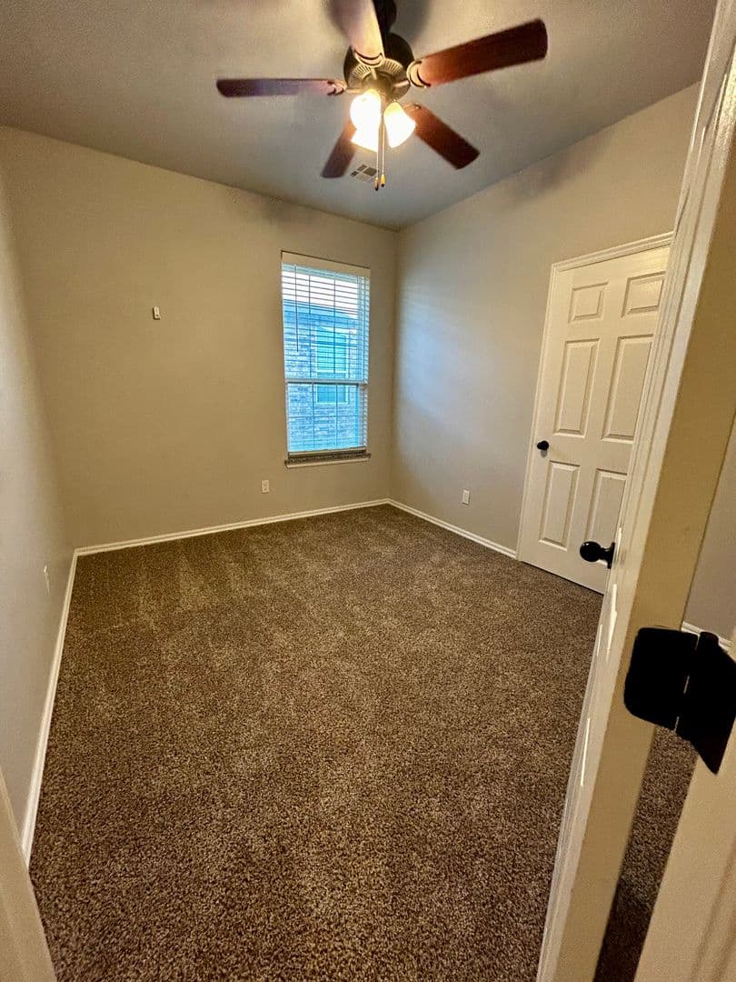 El Reno House: 1833 Cypress Lane