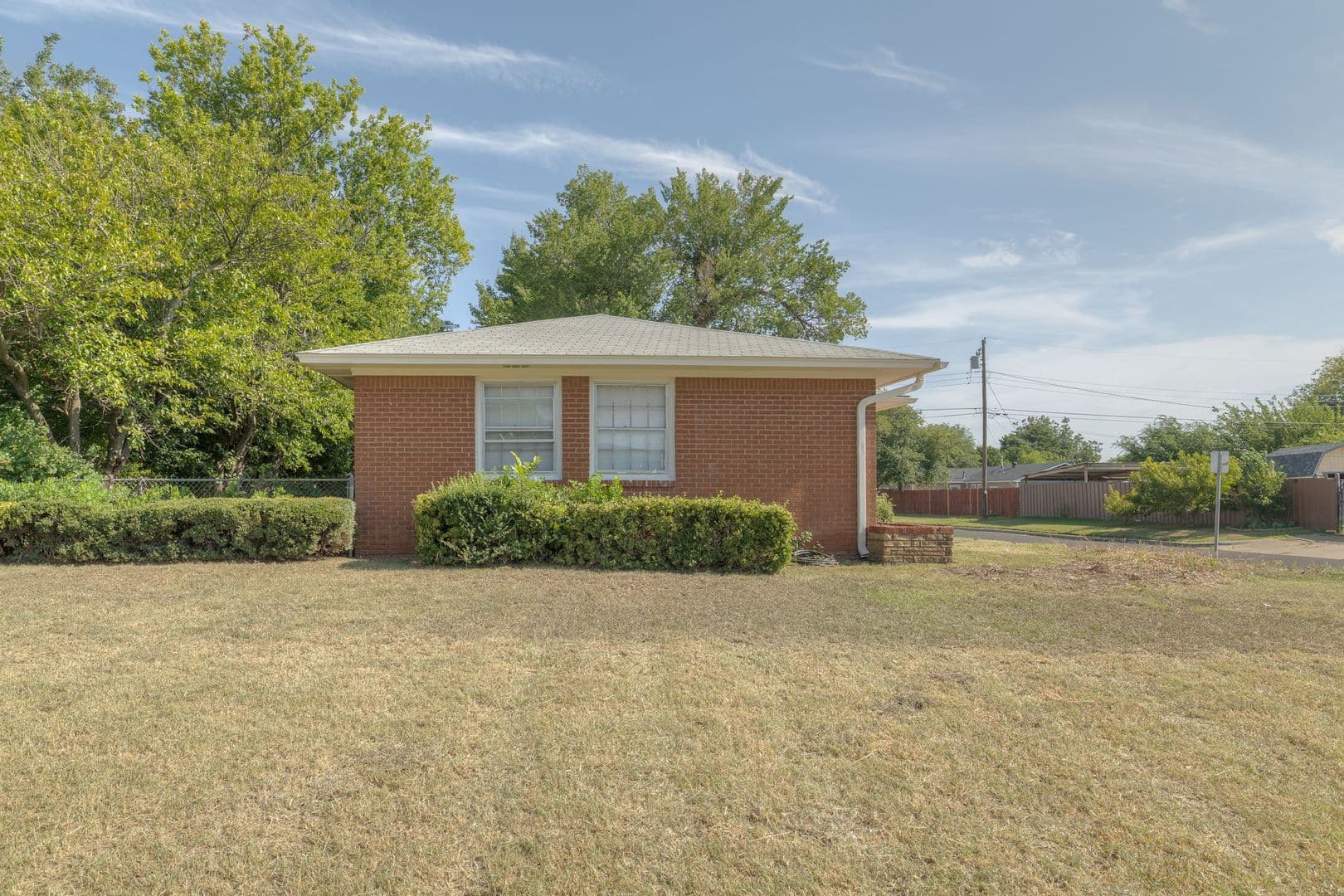 Oklahoma City House: 1501 SW 66th St