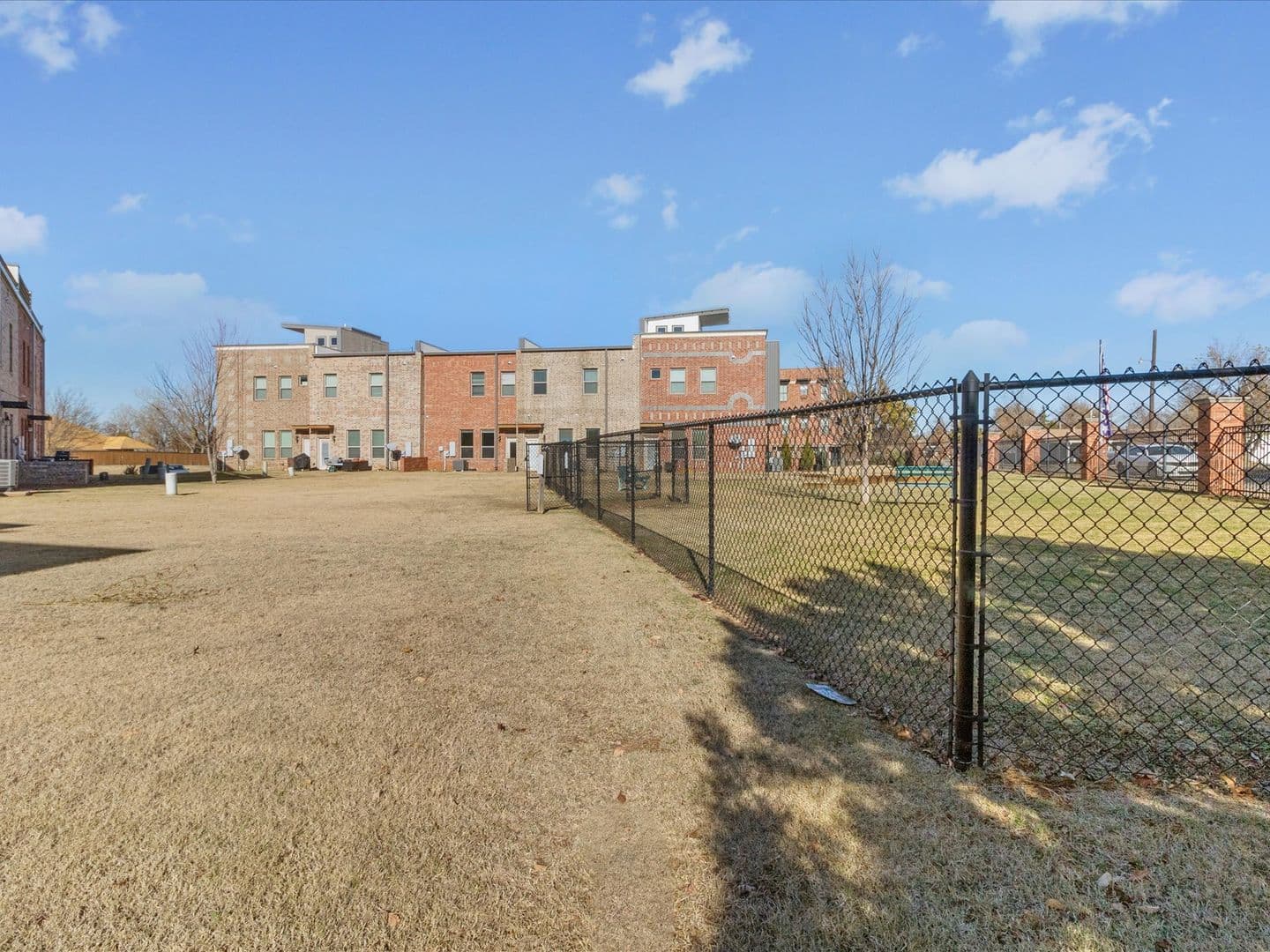 Edmond Townhome: 475 S Fretz Ave
