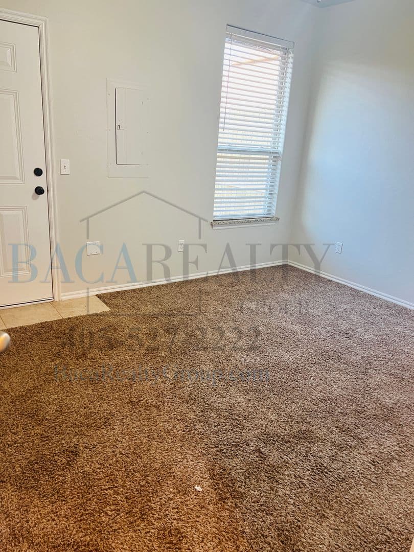 Newcastle House: 699 NE 20th Terrace