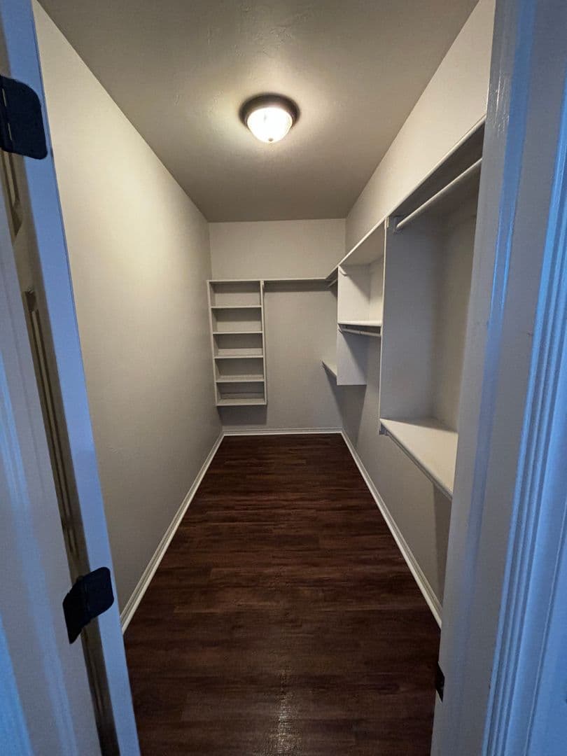 Yukon House: 1304 B Garden Gate Dr