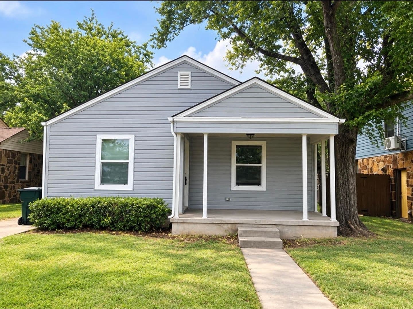 Norman House: 721 Nebraska St