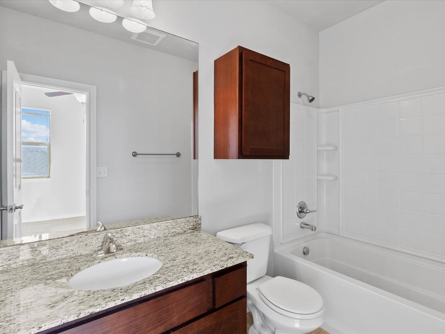 Edmond Townhome: 475 S Fretz Ave