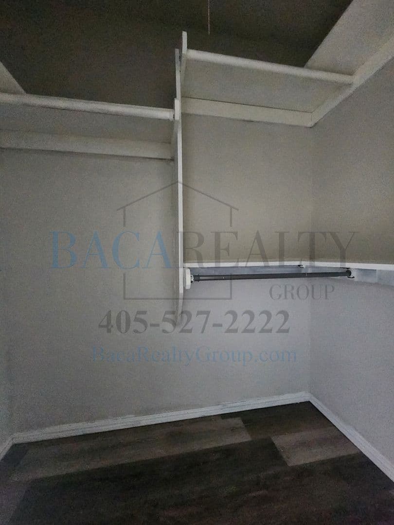 Norman Condo: 2258 Donna Drive