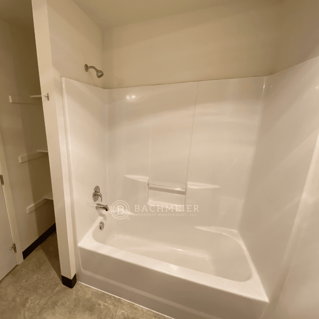 Pendleton Apartment: 1785 SW Jerard Cl