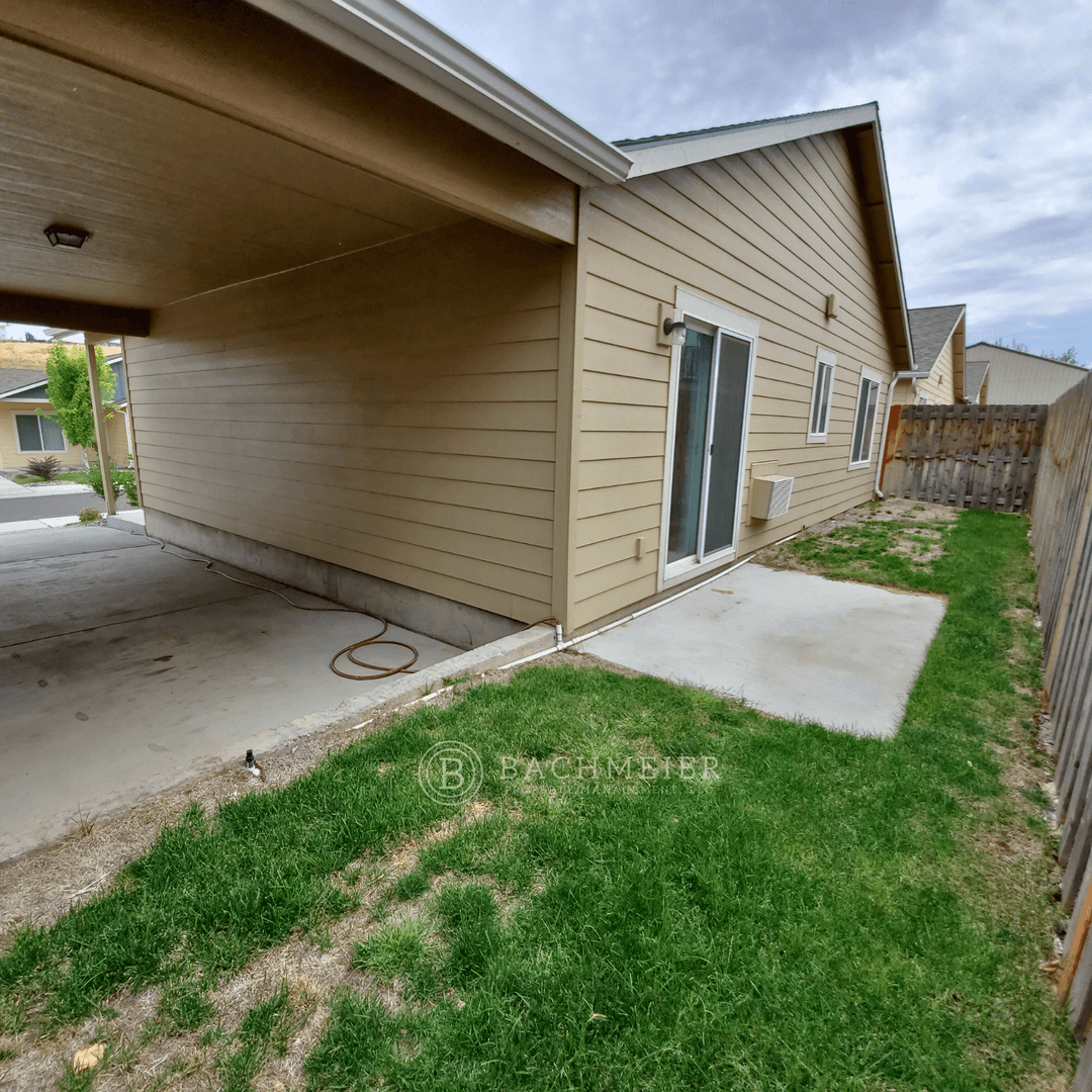 Pendleton Apartment: 1785 SW Jerard Cl