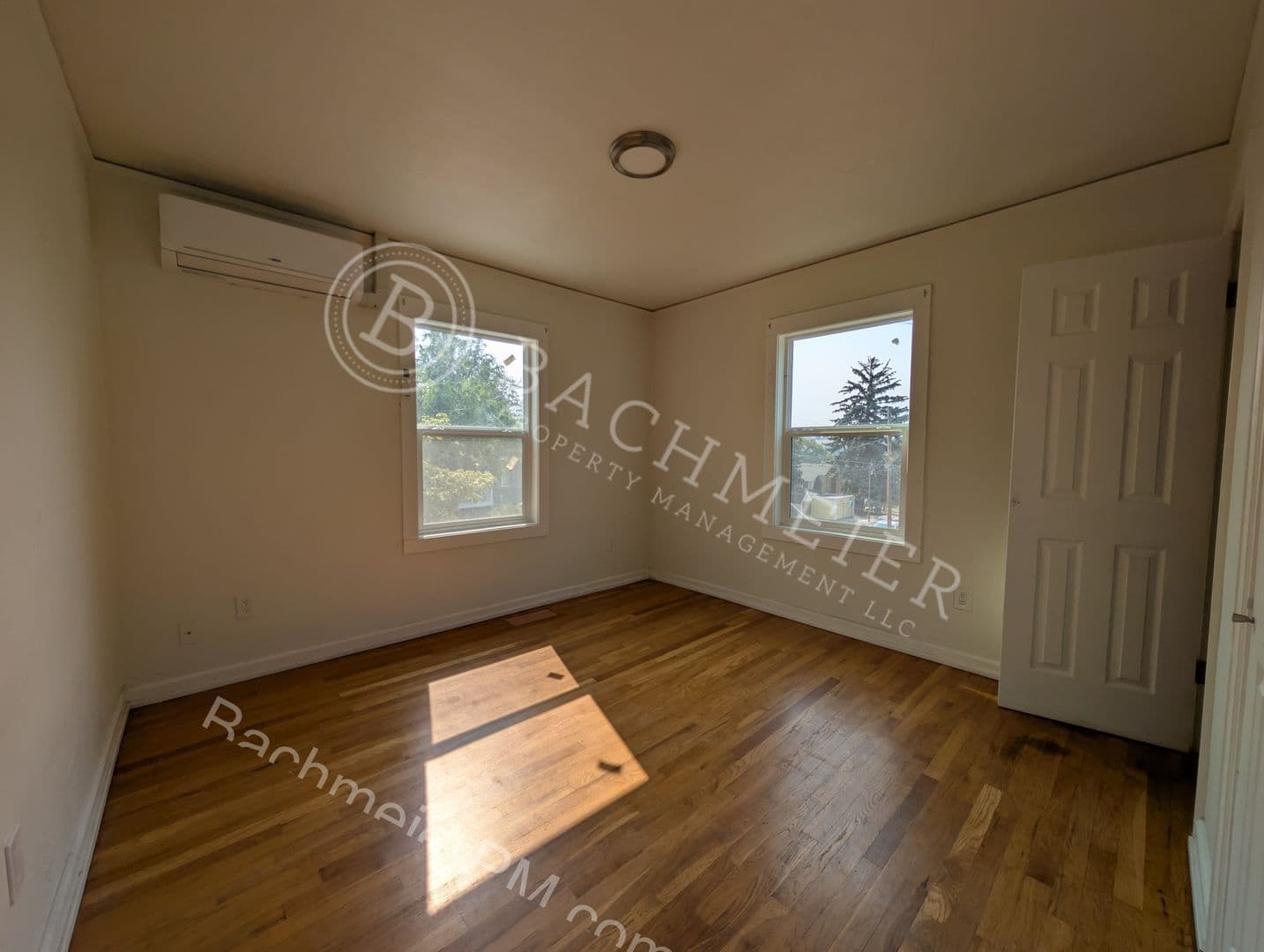 Pendleton Apartment: 900 NW Furnish Ave