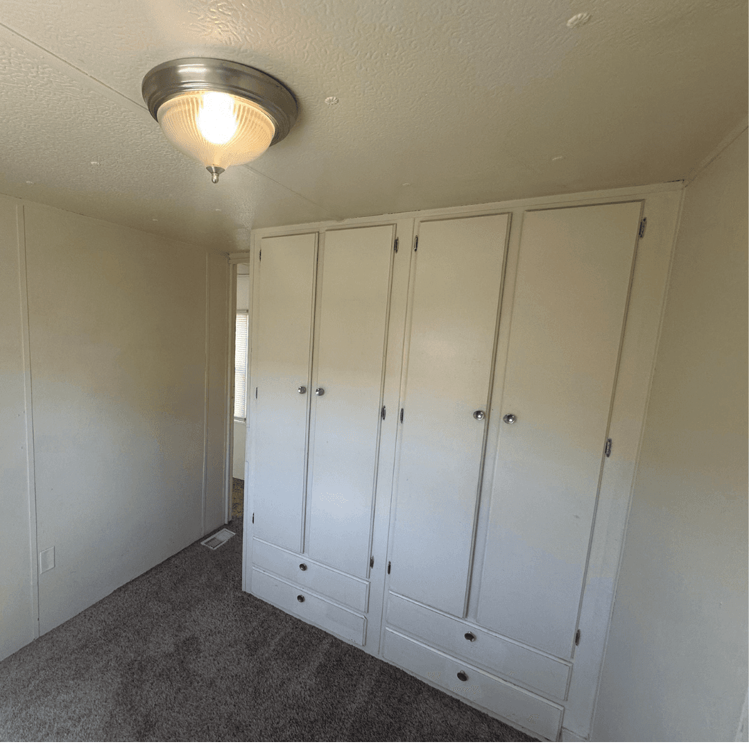 Pendleton Apartment: 2918 NE Riverside