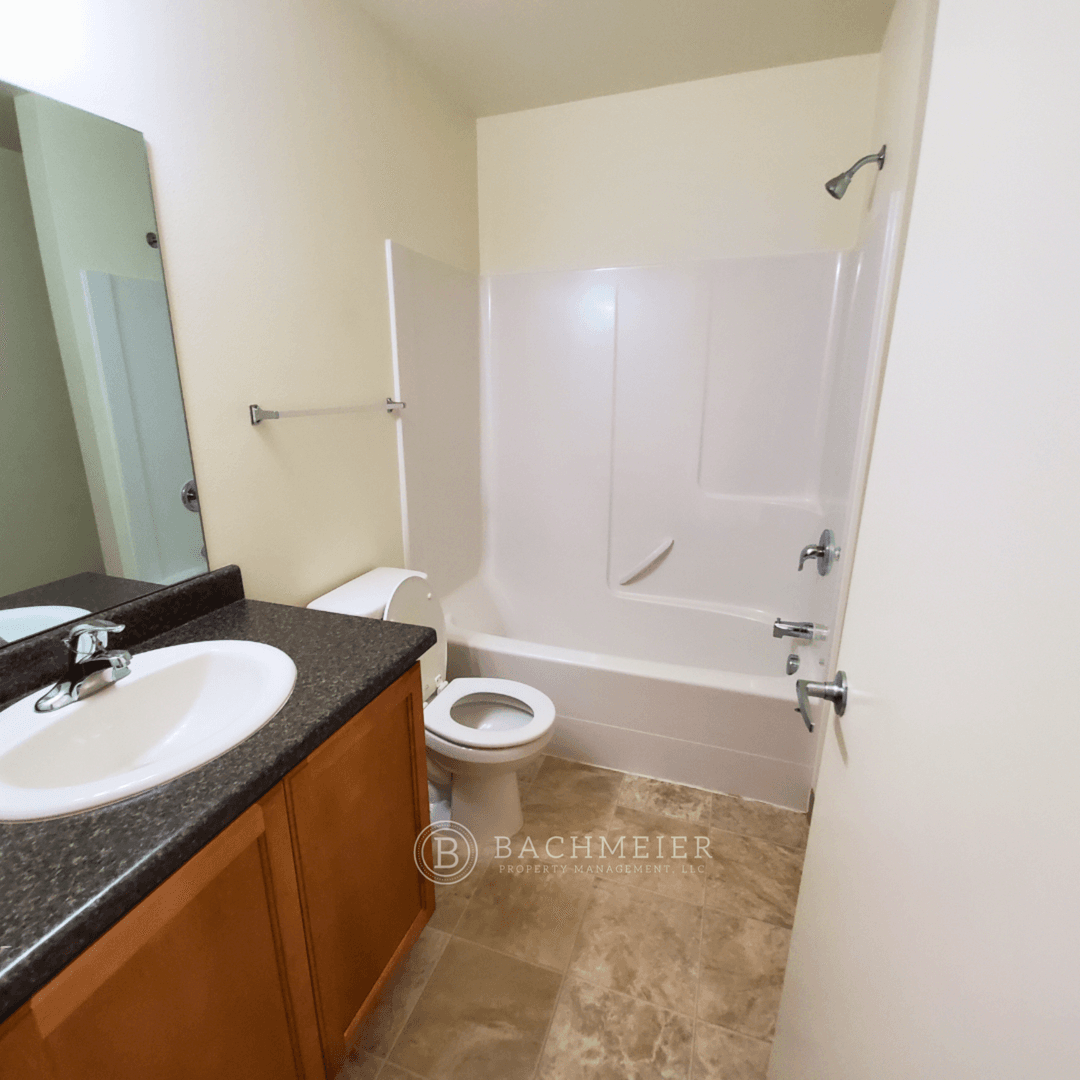 Pendleton Apartment: 1785 SW Jerard Cl