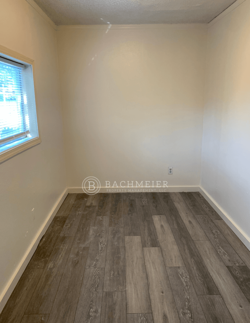 Pendleton Apartment: 724 SE 3rd St
