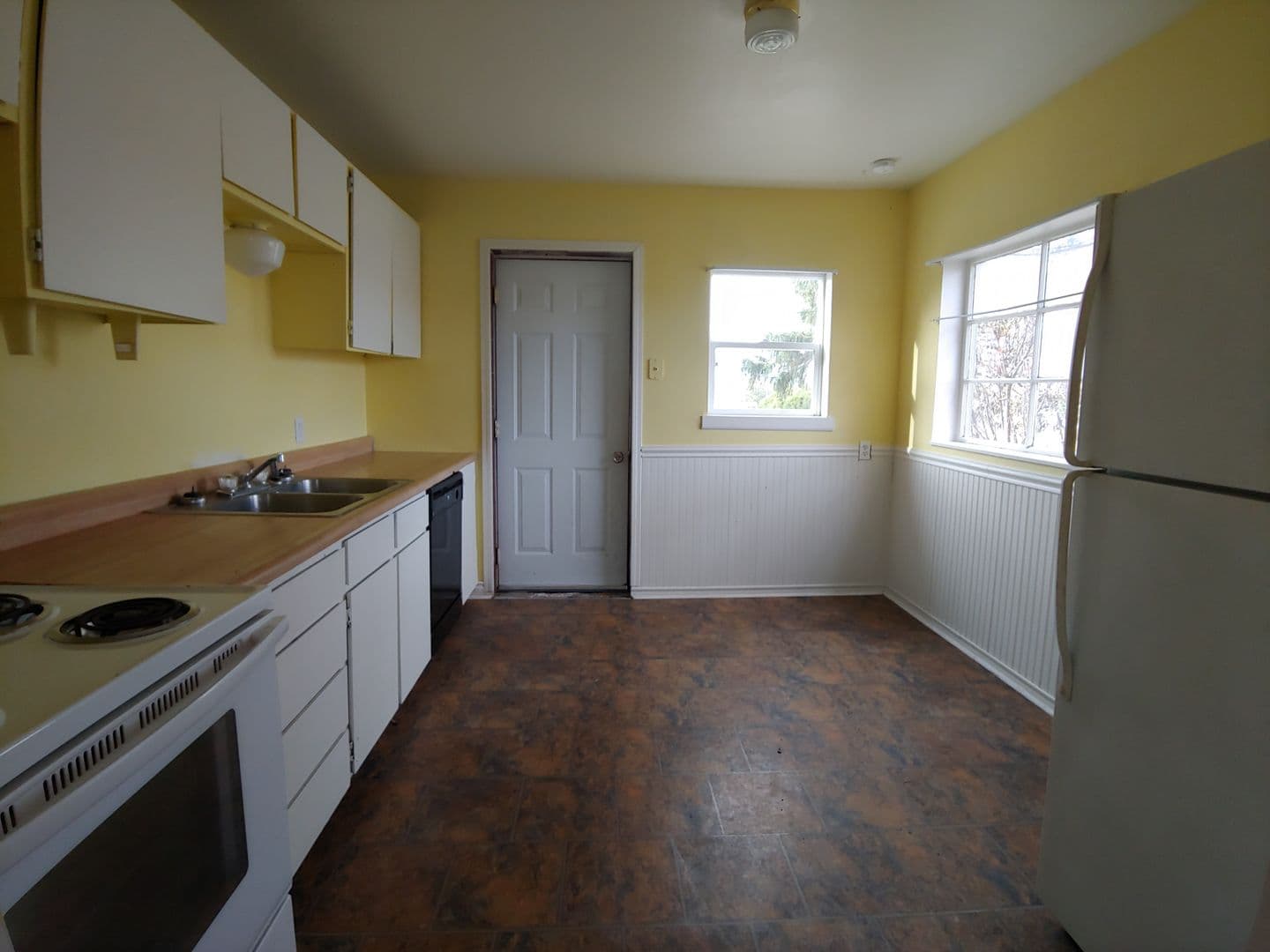 Pilot Rock House: 248 SE Cherry