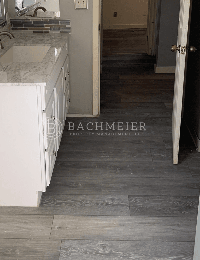 Pendleton Apartment: 724 SE 3rd St
